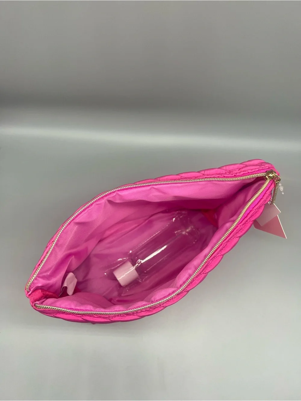 Juicy‎ couture cosmetics bag